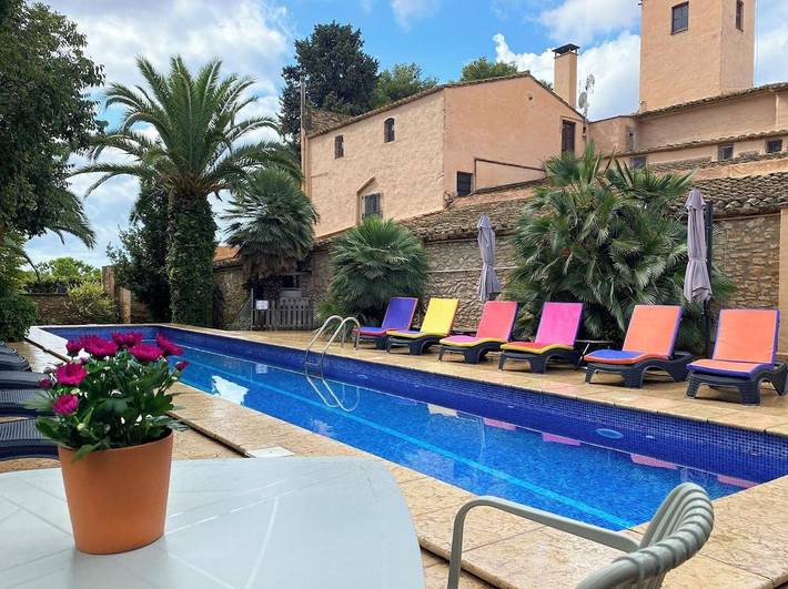 Casa rural para 50 personas, con Terraza y Jardín además de Piscina y Sauna en Villanueva y Geltrú
