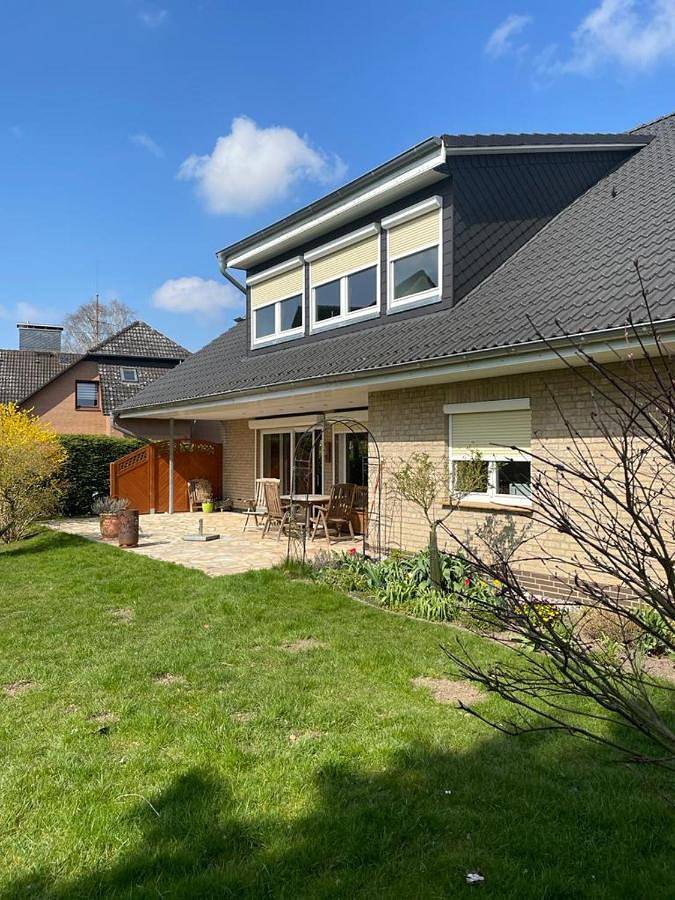 Ferienwohnung für 7 Personen, mit Terrasse und Garten in Rosengarten