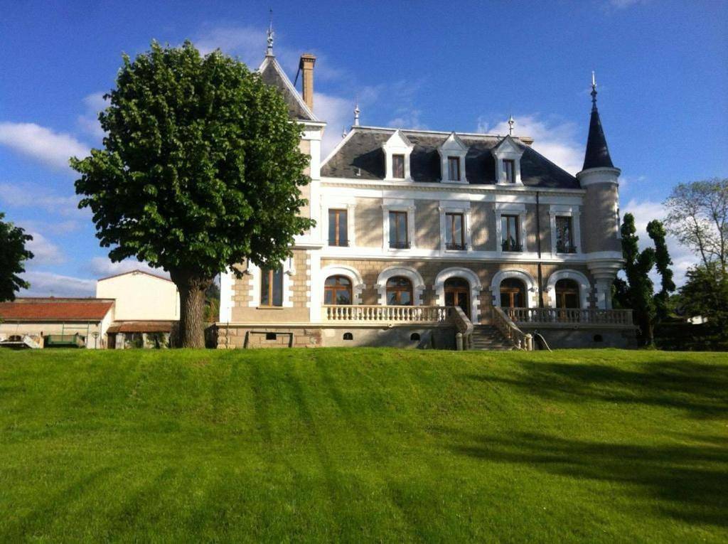Superior Double Bed and Breakfast Room, Château Eclosion Annexe in Saint-Paul-en-Jarez, Parc Naturel Régional du Pilat