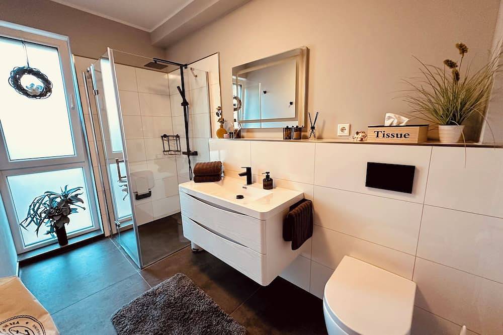 Ganze Wohnung, Moderne Wohnung Niederberg in Neukirchen-Vluyn, Niederrhein