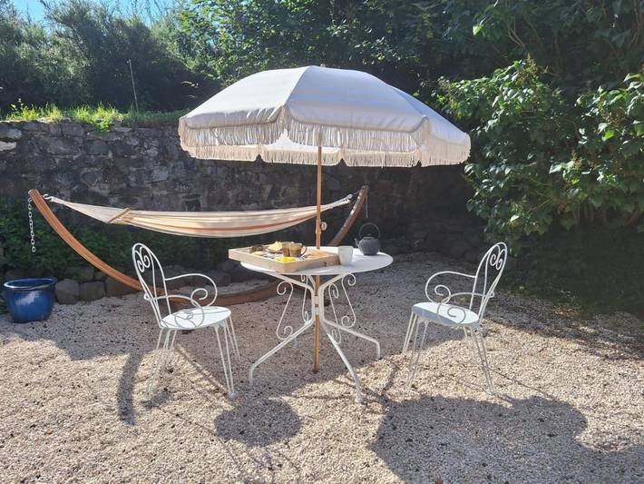Location de vacances pour 2 personnes, avec jardin ainsi que vue et terrasse dans Lac de Lavalette - 3
