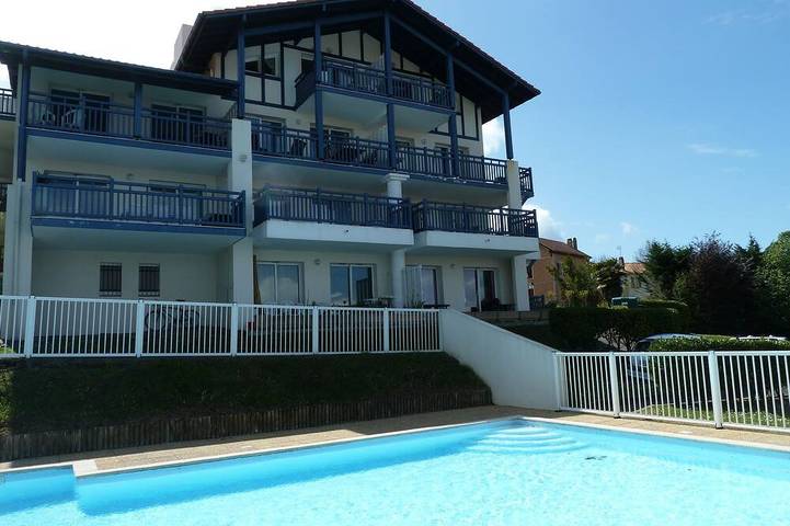 Gîte pour 5 personnes, avec terrasse et piscine, animaux acceptés à Guéthary - 4