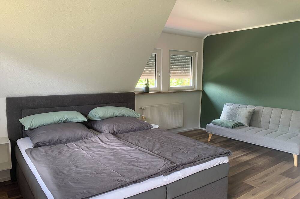 Ganze Wohnung, Moderne, geräumige und gemütliche Fewo in ruhiger Lage – perfekt zum Entspannen! in Bad Rippoldsau-Schapbach, Mittlerer Schwarzwald