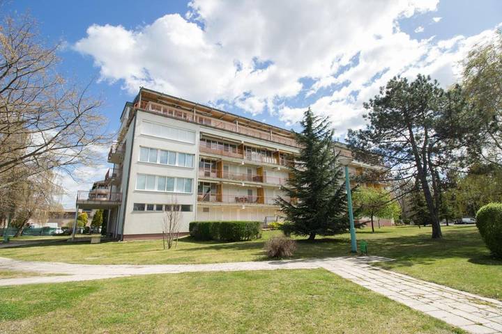 Apartament wakacyjny dla 4 osób, z widok i ogród oraz widok na jezioro w Zamárdi