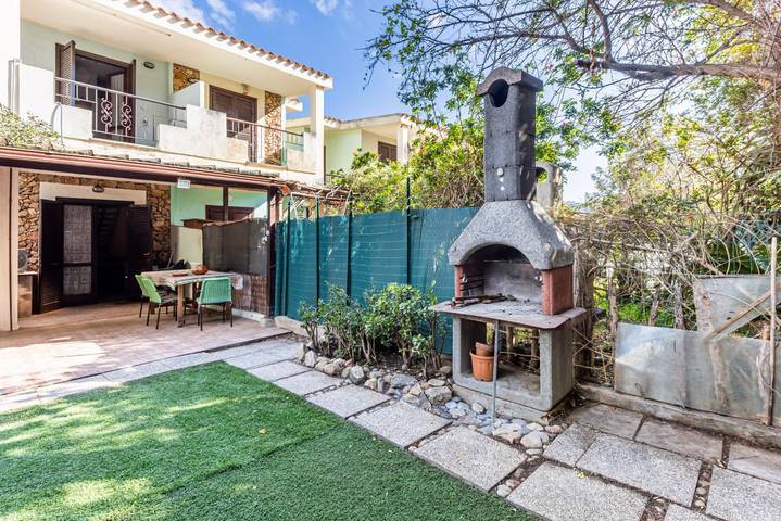 Appartamento intero, GuestHost - Il Mandorleto Villasimius Roomy Apt in Crabonaxa/Villasimius, Villasimius