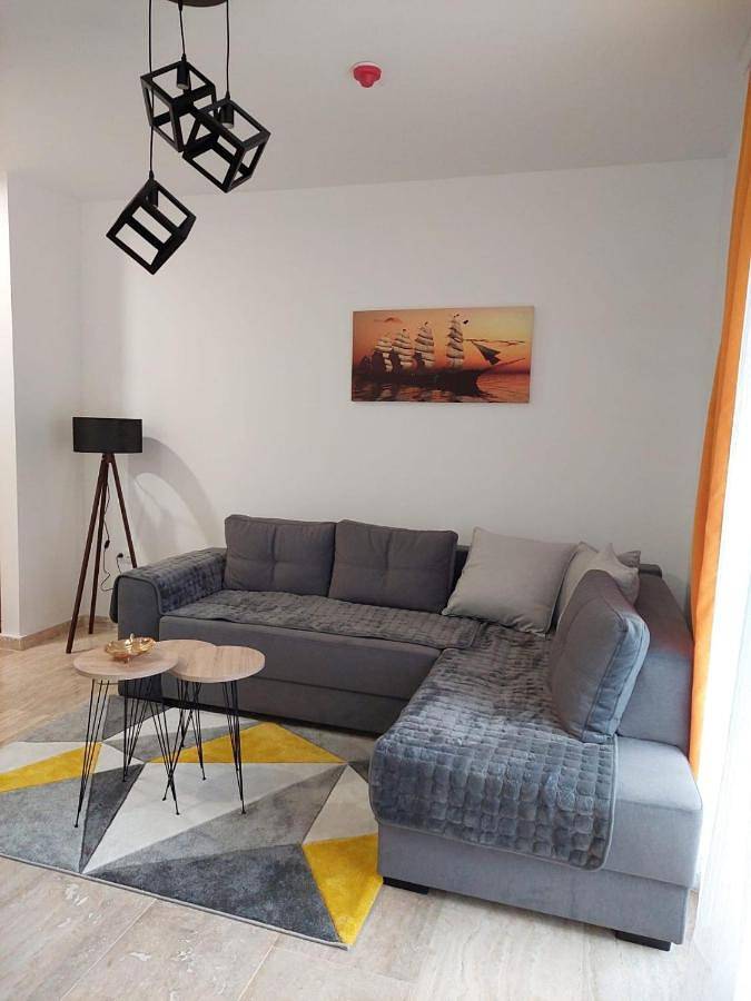 Ferienwohnung für 3 Personen, mit Terrasse und Sauna sowie Ausblick in Zlatibor