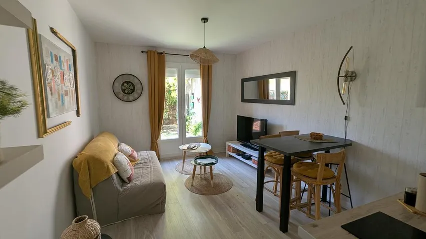 Ferienwohnung für 4 Personen, mit Terrasse und Garten - 1