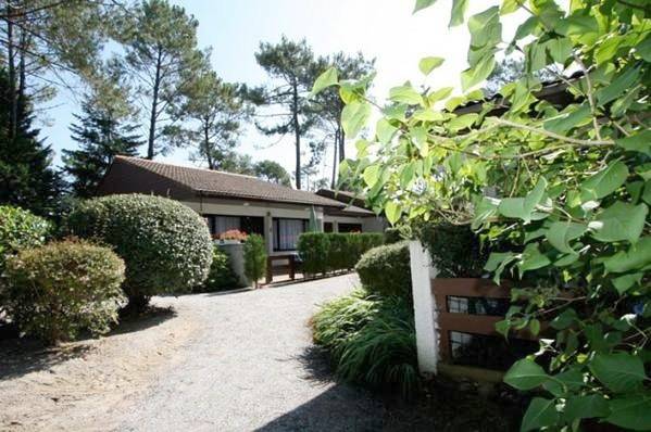 Ferienhaus für 2 Personen, mit Terrasse und Pool in Lit-et-Mixe