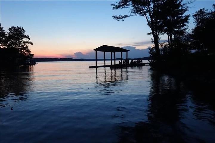 Vacation house for 8 people, with terrace and hot tub, with pets in Virginia