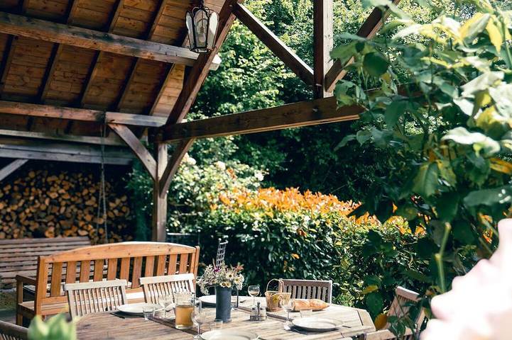 Gîte pour 8 personnes, avec terrasse à Marigny-l'Église