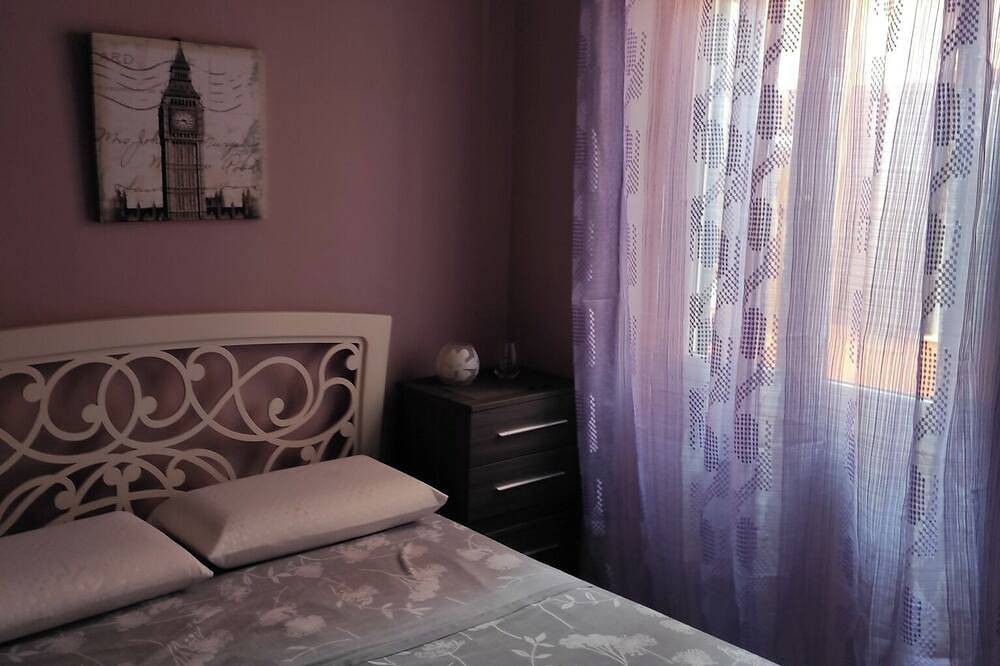 Entire apartment, Sea View Ladispoli: 50m from the sea, in the center, close to all services! in Ladispoli, Rome Province