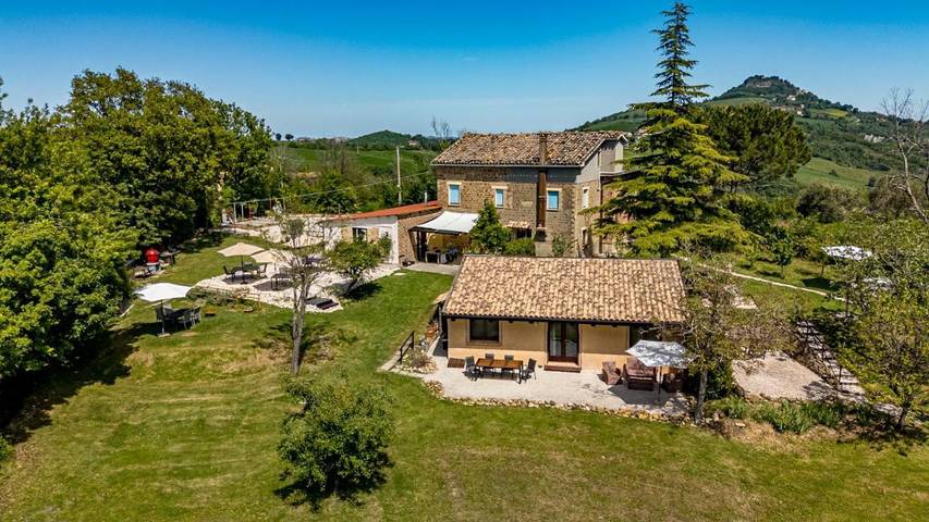 Ferienwohnung für 3 Personen, mit Terrasse und Garten sowie Pool und Ausblick in Penna San Giovanni - 4