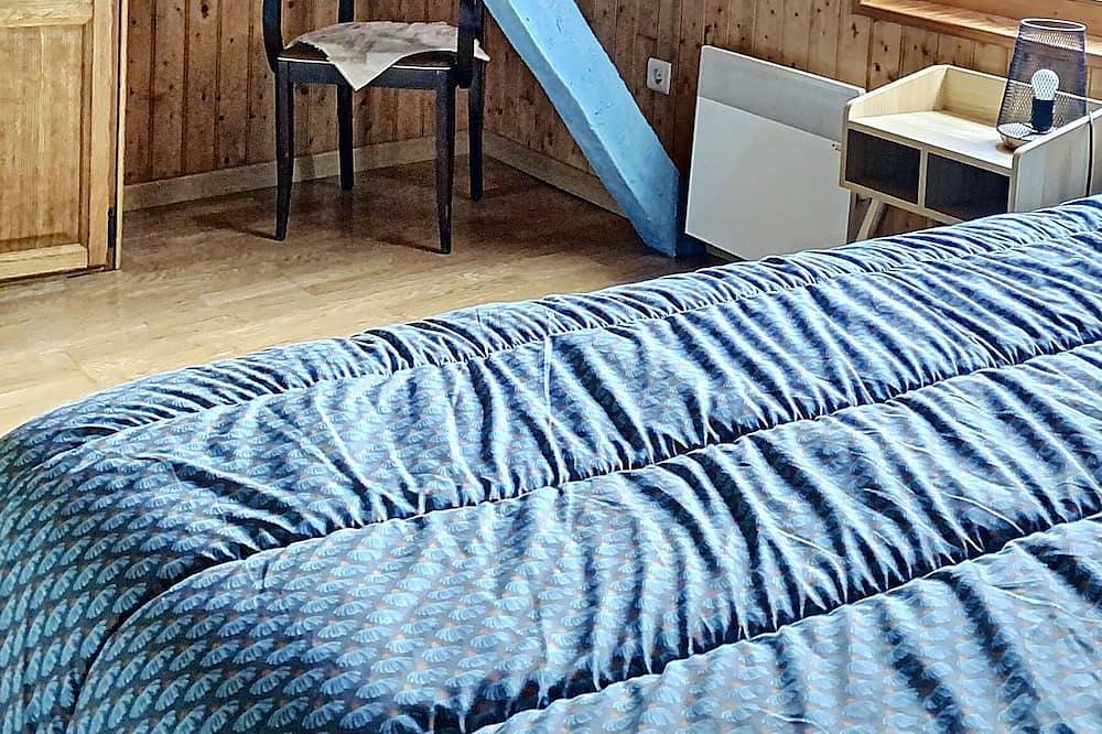 Am 57 - The Blue House in Ault, Abbeville region