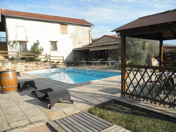 Gîte pour 10 personnes, avec piscine et jardin - 1