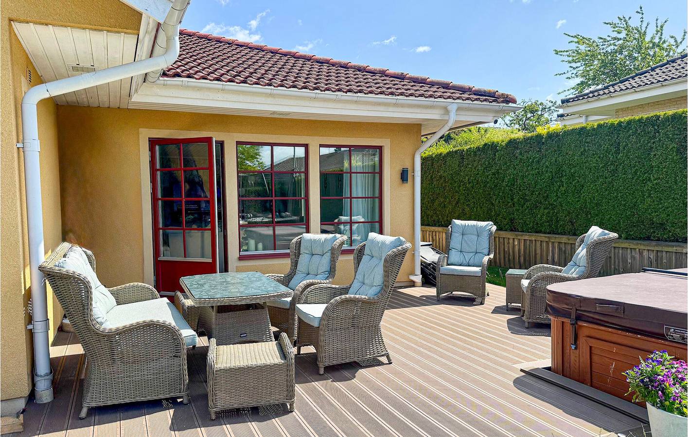 Ferienhaus für 6 Personen mit Terrasse in Simrishamn, Österlen