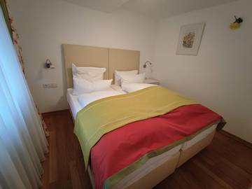 Maison d’hôte pour 2 personnes, avec jardin ainsi que terrasse et vue à Forbach