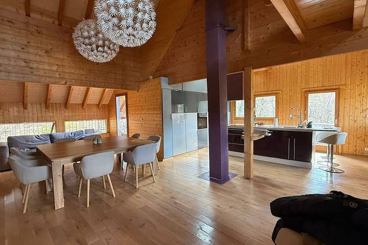 Chalet pour 10 personnes, avec jacuzzi et jardin