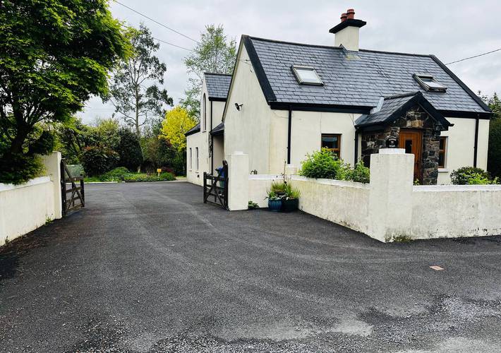 Holiday rental for 2 people, with view and garden in County Tipperary