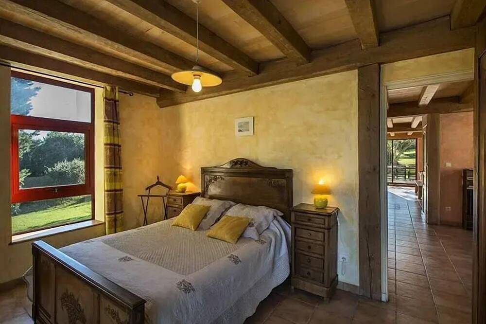 Maison de Charme \"La Tabatière\" 180 M2 - Clim -  12 p - Piscine Privative 12 personnes in Le Buisson-de-Cadouin, Périgord Noir