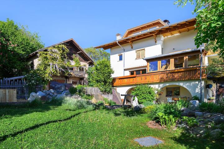 Ganze Wohnung, Apartment „Mendel“ mit Bergblick, Gemeinschaftsgarten und Wlan in Schlaneid, Mölten