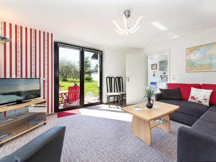Hütte für 7 Personen, mit Terrasse und Garten, kinderfreundlich auf Rügen - 2