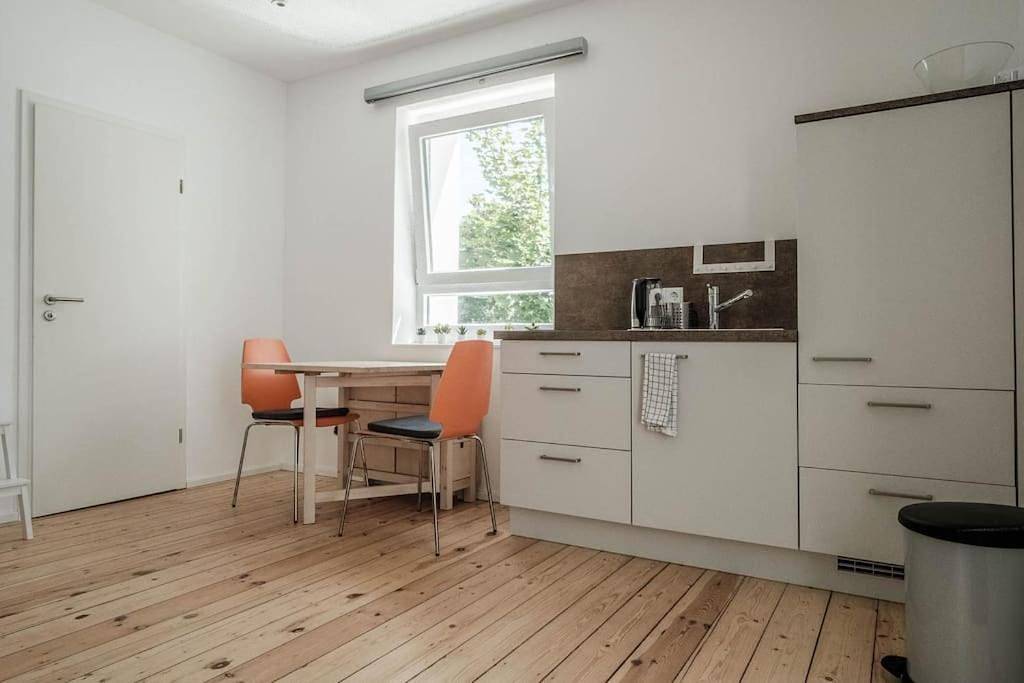 Appartement entier, Kinderklinik, 600m zum Bahnhof 2B in Siegen (Allemagne), Arrondissement de Siegen-Wittgenstein