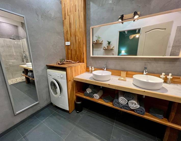 Location de vacances pour 4 personnes, avec vue et terrasse à Montpeyroux - 4