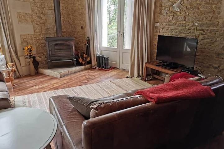 Location de vacances pour 11 personnes, avec jardin et terrasse à Saint-Benoist-sur-Mer