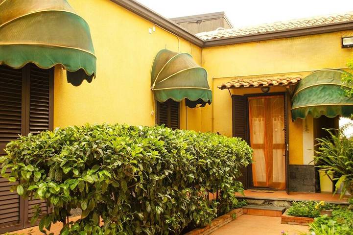 Casa vacanza per 7 persone a Belpasso