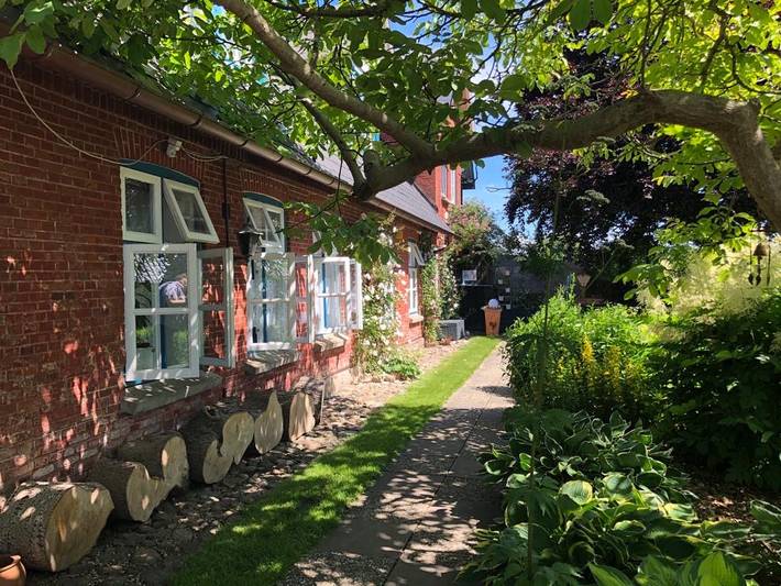 Pension für 2 Personen, mit Terrasse und Garten in Langenhorn
