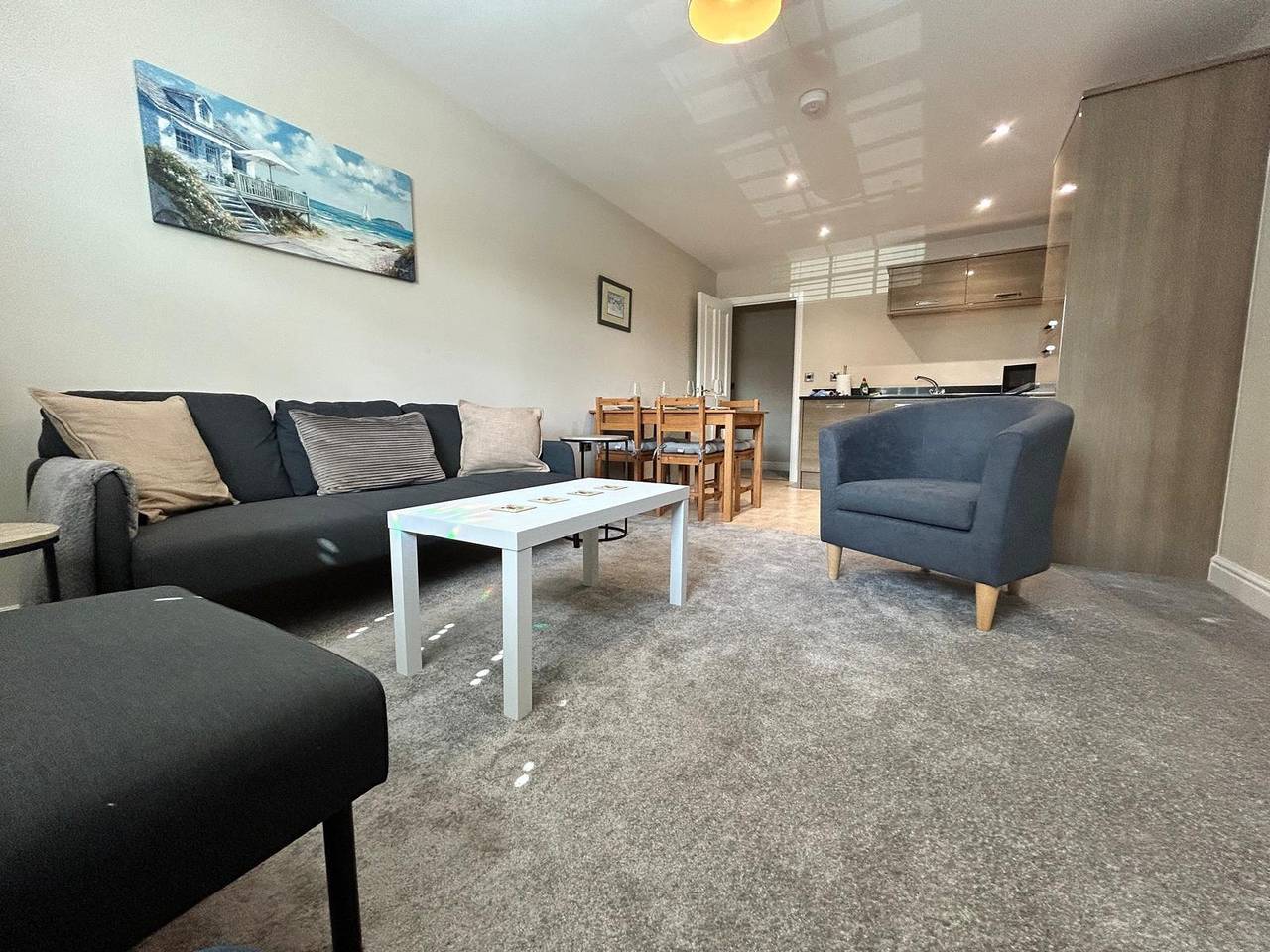 Entire apartment, 2-Bedroom Flat on Copthorn Road - with parking - Pass the Keys in Shrewsbury, Shropshire