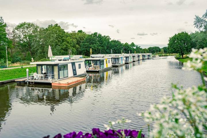 Boot für 4 Personen, mit Terrasse in Niedersachsen