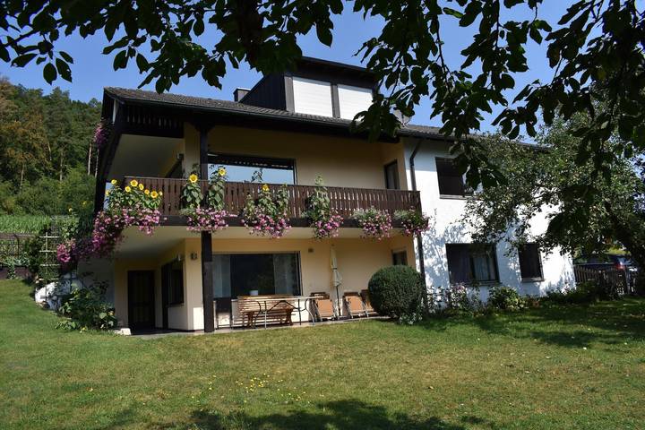 Ganze Ferienwohnung, Ferienwohnung Hanke - Ferienwohnung mit kostenfreiem WLAN in zentraler Lage in Riedenburg, Altmühltal