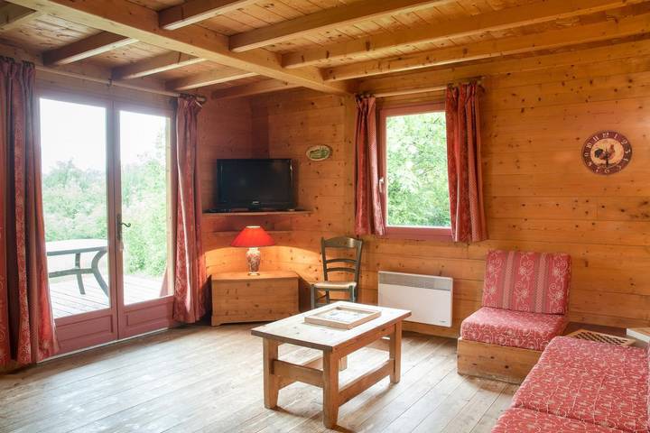 Gîte pour 4 personnes, avec jardin et terrasse dans Belvédère des 4 lacs - 3