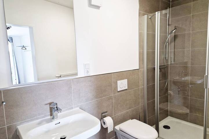 Ganze Wohnung, Weser Pension - Zweibettzimmer mit eigenem Bad Nr. 1 in Unterweser, Brake
