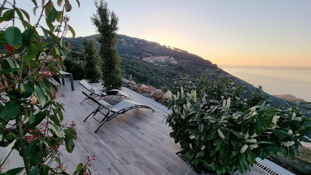 Appartement entier, Superior Apartment in Piana, Région d'Ajaccio