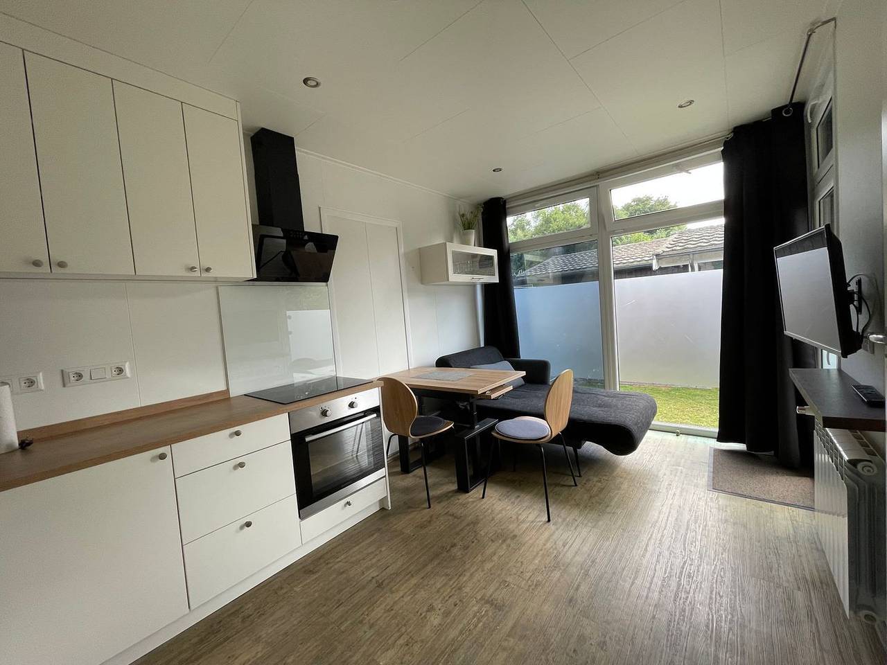 Ganze Wohnung, "Gemütliche Ferienwohnung am See – Ihr Rückzugsort für erholsame Tage!" in Wettringen, Emsland