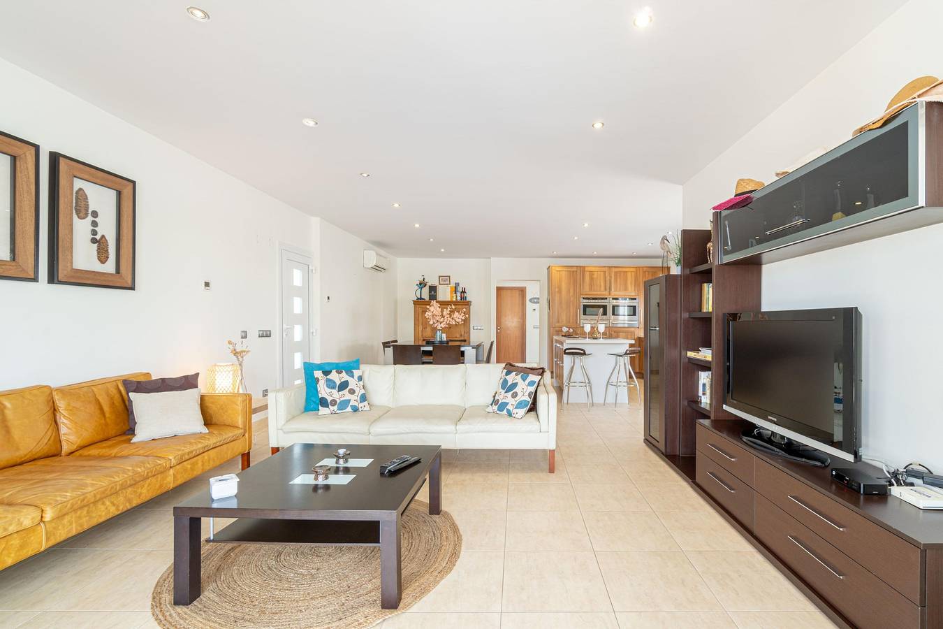 Villa élégante à louer avec 4 chambres et piscine sur un large canal à Empuriabrava in Empuriabrava, Haut-Ampurdan