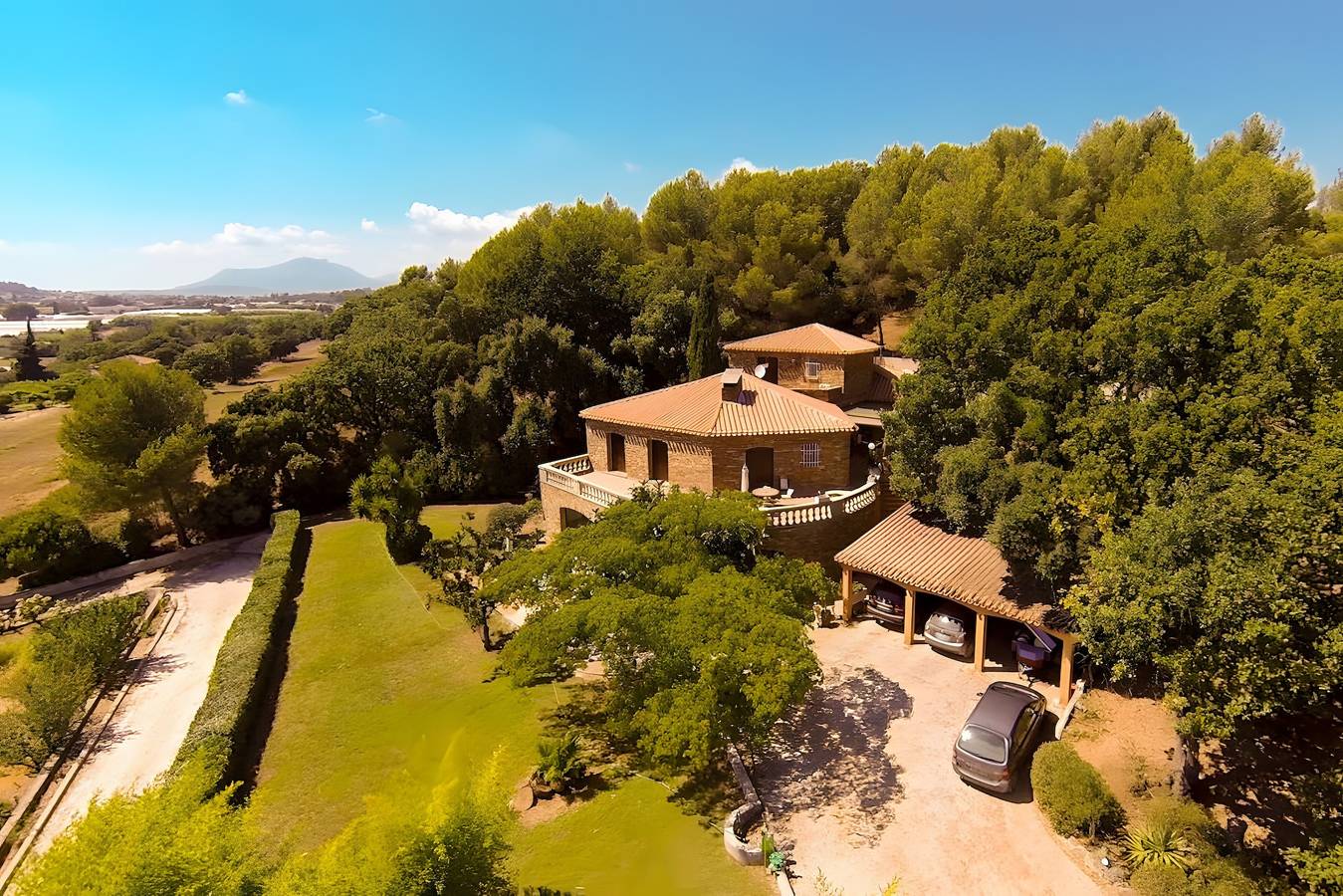 Bed and Breakfast 'Chambre Nature' con piscina, giardino condivisi e Wi-Fi in Hyeres, Parco nazionale di Port-Cros