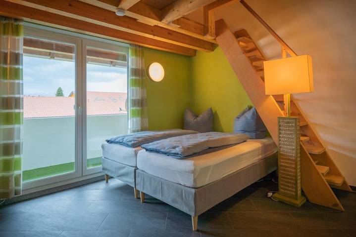 Ferienwohnung für 4 Personen, mit Ausblick und Terrasse in Freilassing - 2