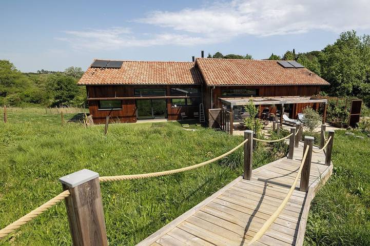 Chalet pour 6 personnes, avec jacuzzi et jardin