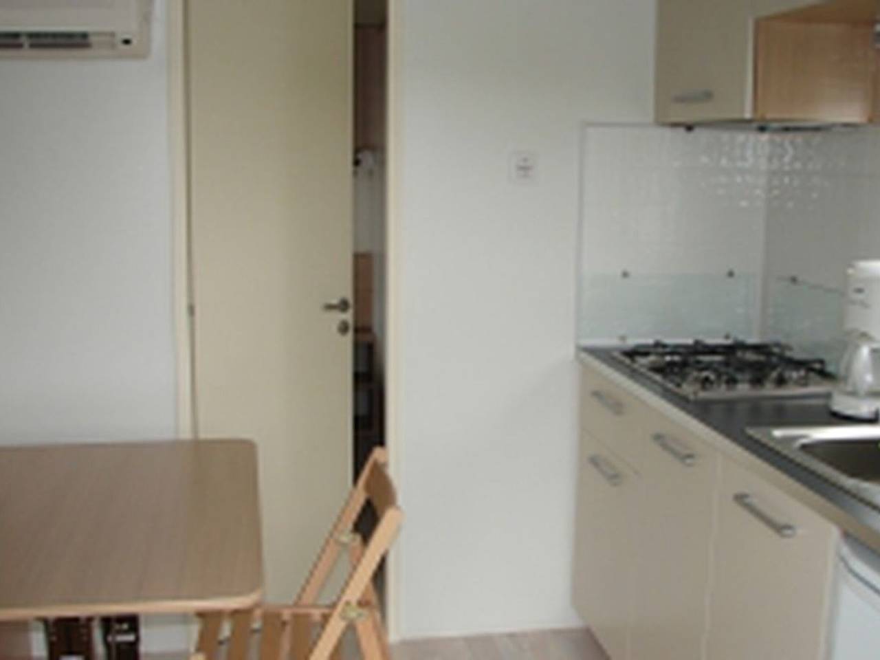 Mobile home for 2 with terrace in Saint-Boil, Regio Chalon-sur-Saône