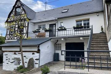 Ferienhaus für 5 Personen, mit Balkon und Garten in Bruttig-Fankel