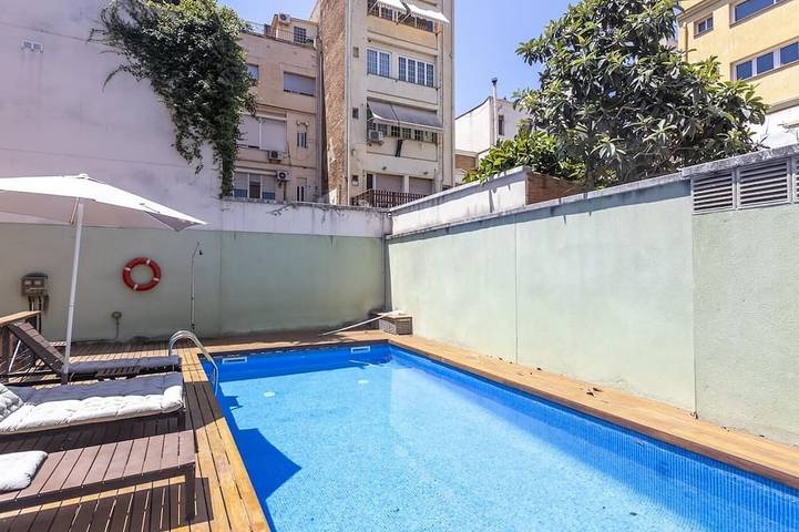Ferienwohnung für 6 Personen, mit Balkon und Pool - 1