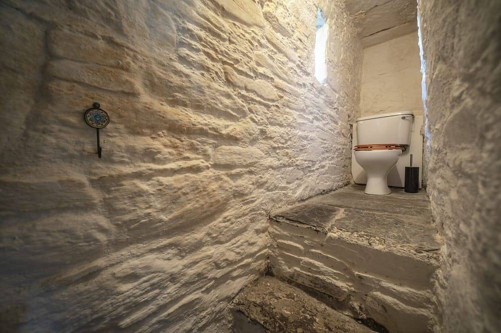 Romantic Castle at Roaring Water Bay in West Cork  -  Weekend special available in Munster
