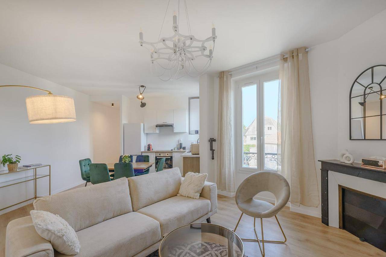 Appartement entier, Three-Bedroom Apartment in Aulnay-sous-Bois, Seine-Saint-Denis