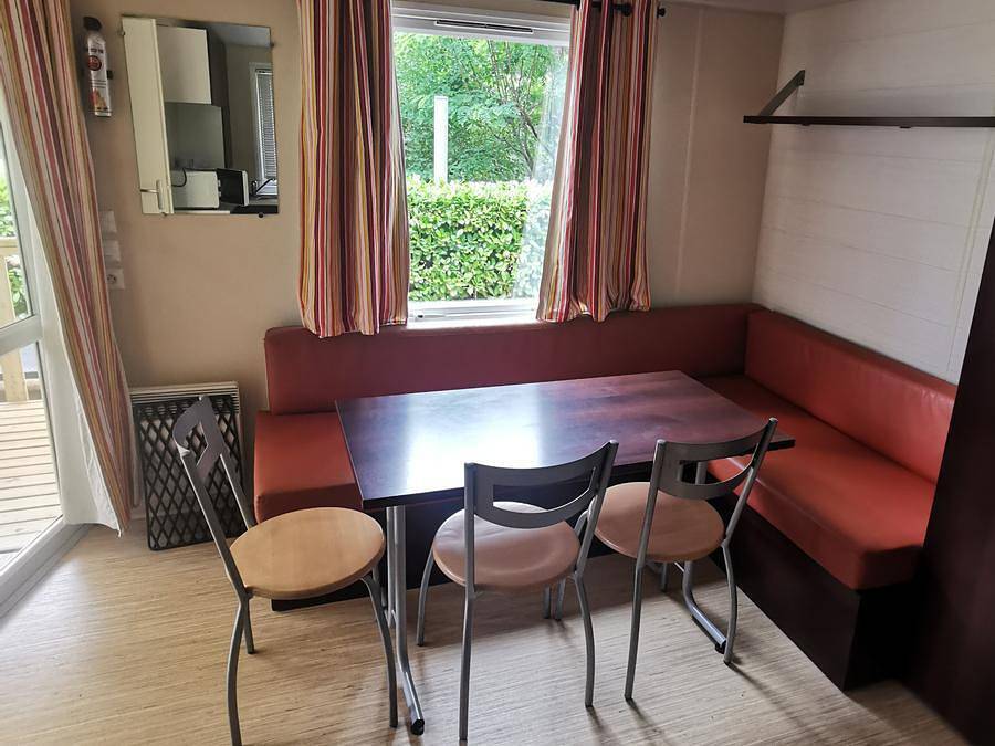 Camping Ushuaïa Villages Les Pins d'Ucel - Mobilheim 5 personen - Hirondelle - Mobilheim 28 m² + Tv in Ucel, Parc naturel régional des Monts d'Ardèche