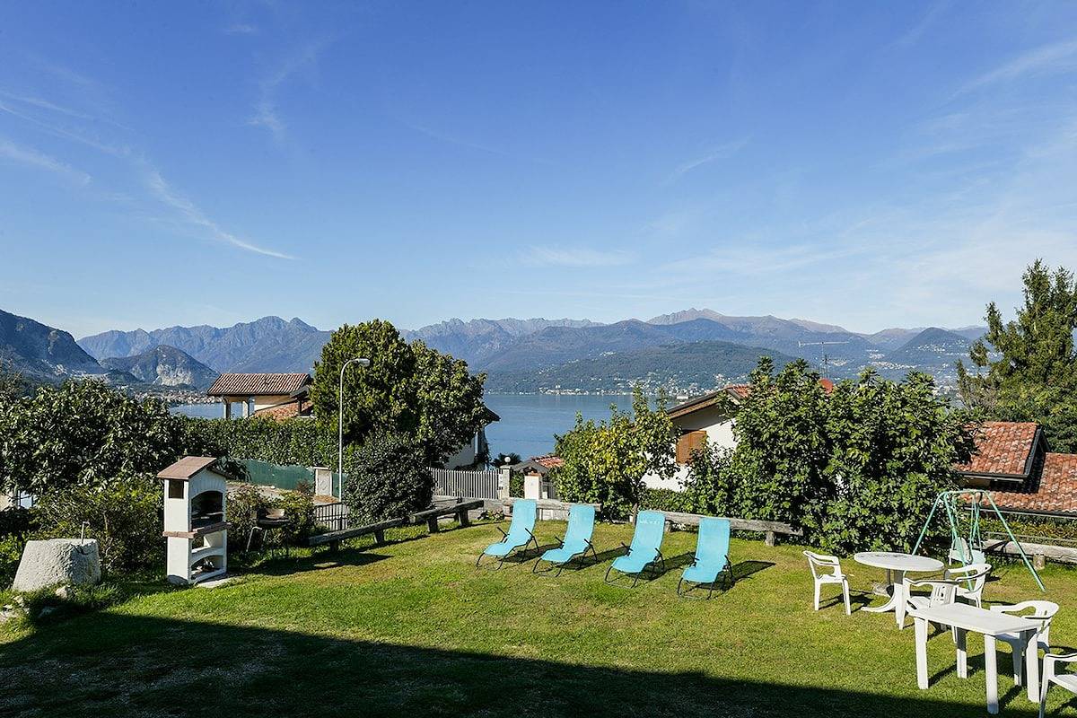 Apartamento entero, Africa apartment over Stresa with lake view in Stresa, Comune di Stresa