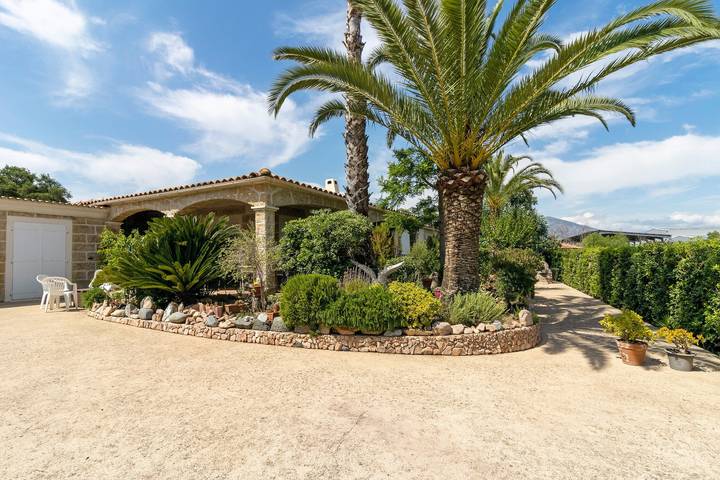 Chambre d’hôte pour 2 personnes, avec Jardin en Corse-du-Sud
