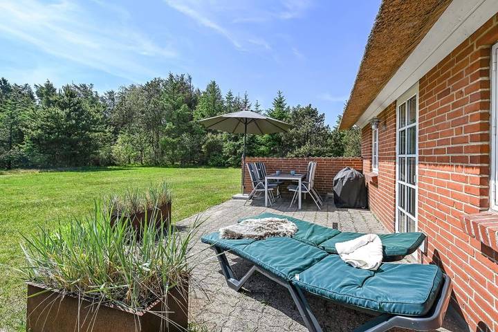 Geräumiges Ferienhaus mit Sauna und Spa in der Nähe der Nordsee.  in Tim, Ulfborg